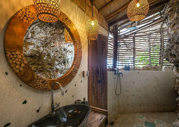 The Korowai 4*